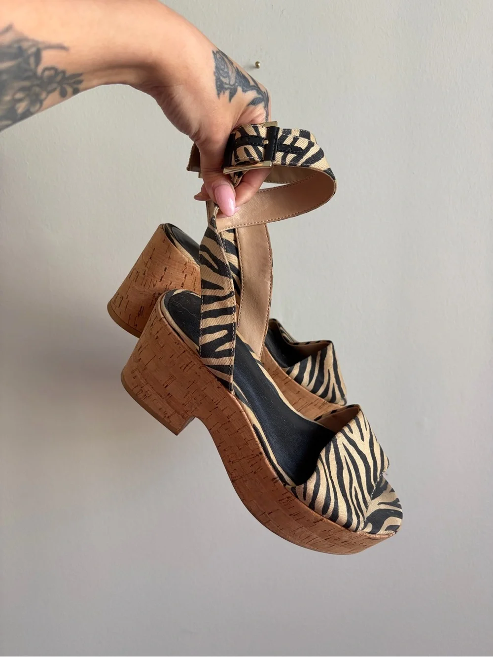 H&M Zebra Print Cork Platform Sandals Size 8 Y2K Coquette Safari Chunky Heels